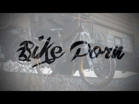Canyon Torque FR Bike Porn // Shred Studios