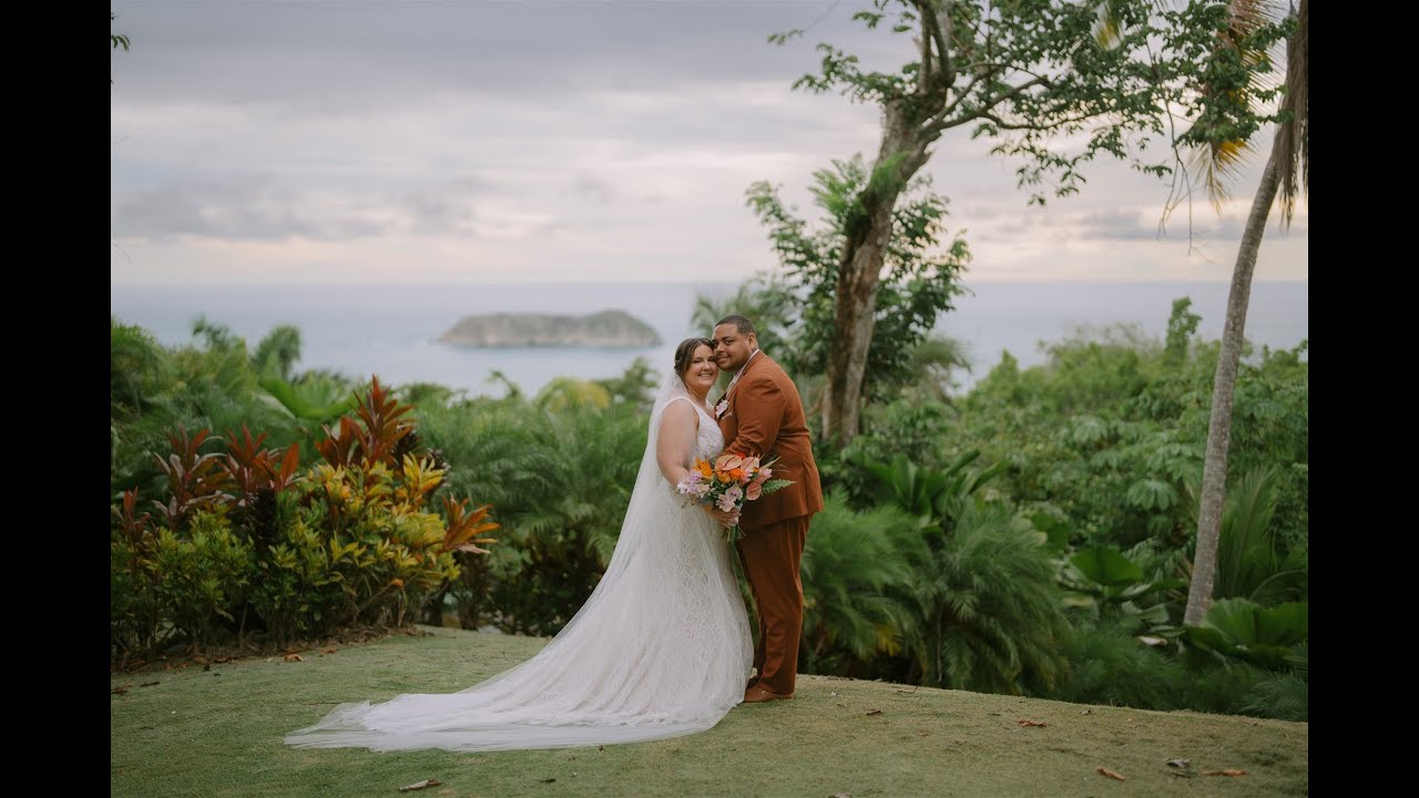 Manuel Antonio Micro-Wedding • Emily + Monnie