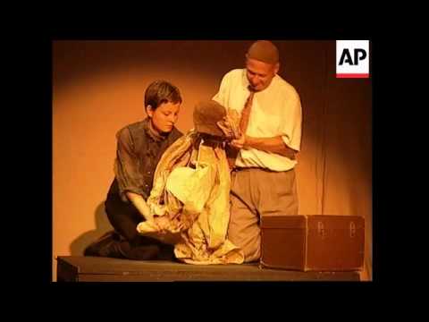 International puppet festival in Kenya