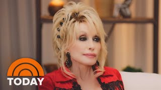Dolly Parton Explains How She Balances Privacy And Public Life