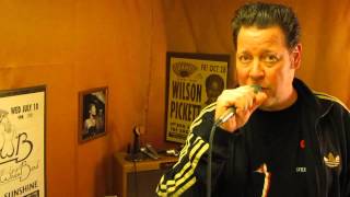 Video thumbnail for ElectroVoice PL6 (660) Dynamic Cardioid XLR Dual Impedance Harp Vocal Mic by GoldenBug