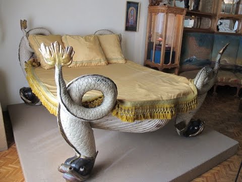 Salvador Dalí's Room