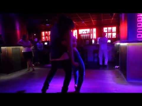 Barrio Club Tous les Mardis Latino Elegante avec Chloe & Max Lyon France
