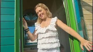 Tour of the Green Joy Tiny House from Pura Vida Huts