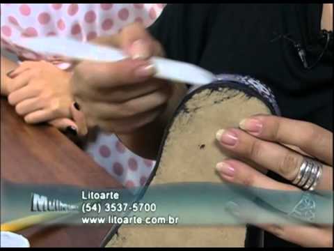 Mulher.com 14/09/12 - Marisa Magalhães - Decupagem em chinelo de MDF 01-02