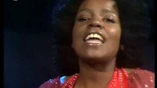 Gloria Gaynor - Never Can Say Goodbye