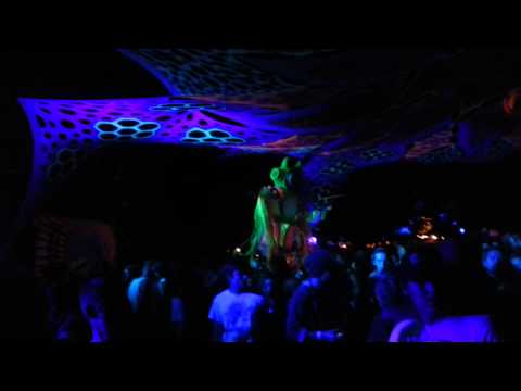 Ultranoise Outdoor @ Nekkies feat. Rubix Qube