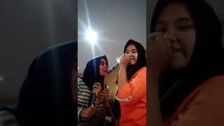 Download lagu Duo racun yang menggairahkan!! mp3