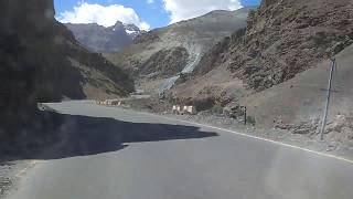 preview picture of video 'A glimpse of the beautiful Kargil to Leh road trip!'