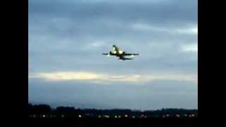 preview picture of video 'Air New Zealand Boeing 737-300 arrival/departure at Dunedin'