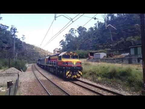 Australian Trains: Zig Zag Trainspotting