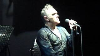 Morrissey - Last Night I Dreamt That Somebody Loved Me. live @ Lycabettus Theatre, Athens
