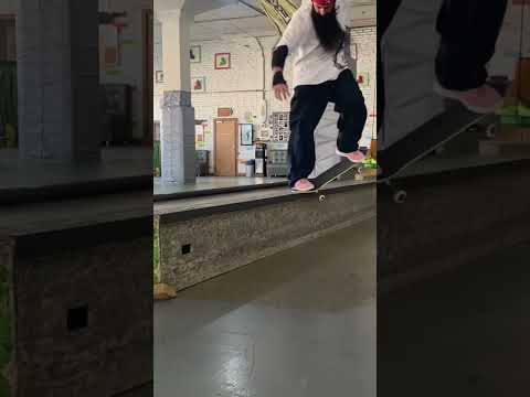 Трюки на скейтборде