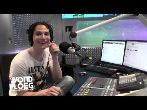 De Avondploeg -- Over De Rooie met Bas en Charlotte