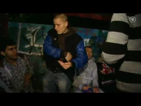 ARD Exclusiv: Die Bluttat von Solln - Wie gefährlich sind Brutalokids? 2/3