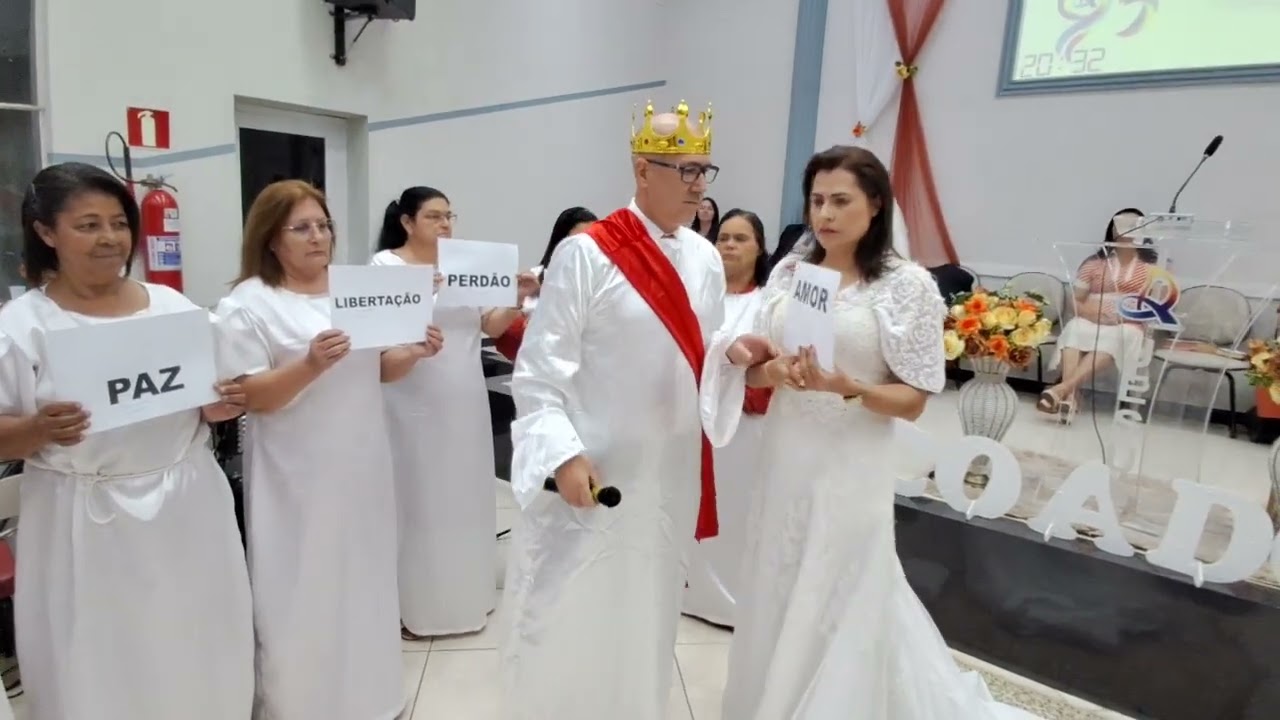 APRESENTACAO PEÇA  igreja adormecida