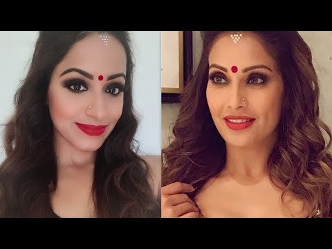 download lagu mp3 mp4 Bipasha Basu Hair Highlights, download lagu Bipasha Basu Hair Highlights gratis, unduh video klip Bipasha Basu Hair Highlights