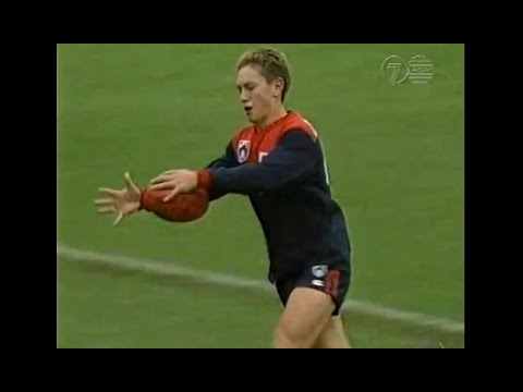 Shane Woewodin kicks one of the goals of the year - 1998, Rd 5 - Melbourne v Port Adelaide, MCG