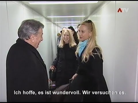 Die Lugners am Opernball 2009 | Nicolette Sheridan | Teil 1