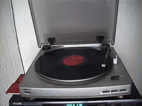 Mrs Mills Piano Singalong 1/4