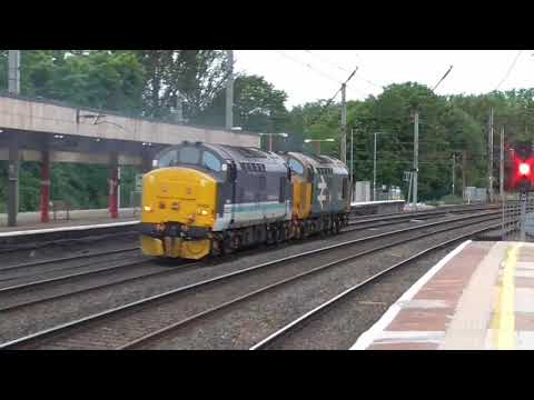 37402/37425 0c02 Crewe - Carlisle Yard and 37407/57311 dit 0z57 Kingmoor - Eastleigh, 15th June 2021