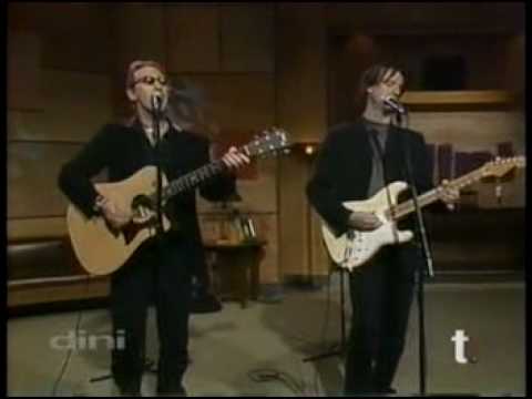 Julian Lennon plays " Day after Day " on Dini Petty (part2)