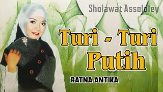 Download lagu Ratna Antika - Turi Turi Putih  |  Sholawat Assololey mp3 Download lagu Ratna Antika - Turi Turi Putih  |  Sholawat Assololey mp3