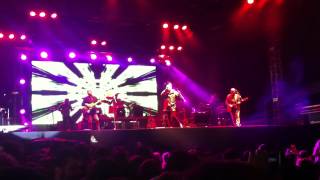 Yeditepe üniversitesi MFÖ konseri Hep Yaşın 19 2012