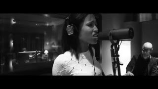 VHELADE &quot;Why Can&#39;t We Live Together&quot; Live In Studio