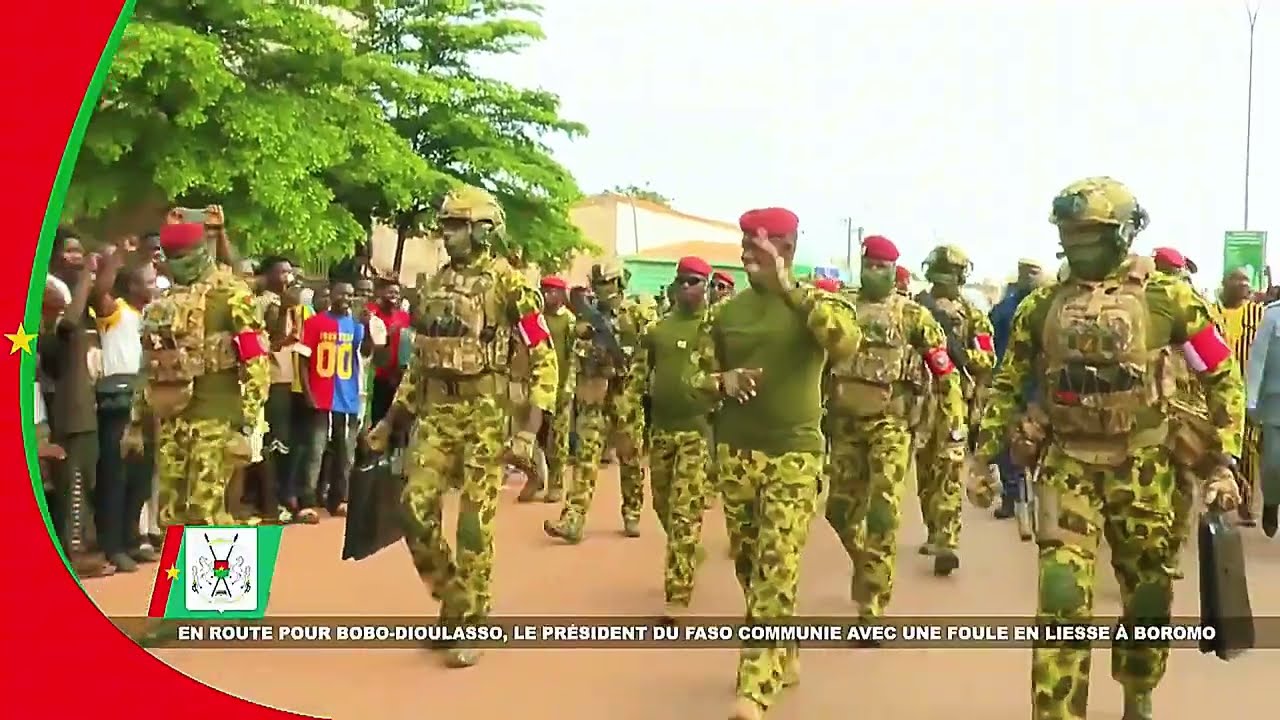 Escale du Président Ibrahim TRAORÉ à Boromo, accueilli par les Forces vives et une foule en liesse