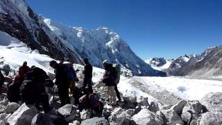 preview picture of video 'Climbing Tashi Labtsa'