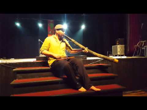 Ondrej Smeykal - didgeridoo - Chatka Żaka Lublin - AWU 2015