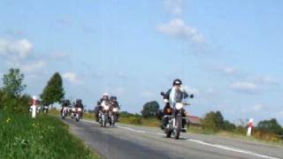 preview picture of video 'Parada, (2009) Zlot motocyklowy Royal Enfield w Żarach k,Biłgoraja (Wólka Biska)'