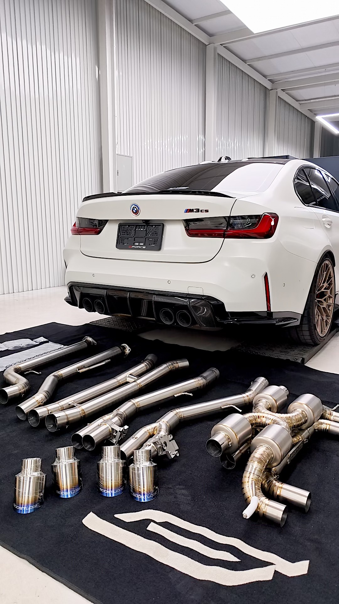 ดุเดือด! ท่อ BoostLogic ไทเทเนียม BMW M3 CS ที่ G-FORCE