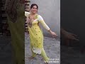 Very Hot Mujra Dance At Home By Pakistani Girl 2017