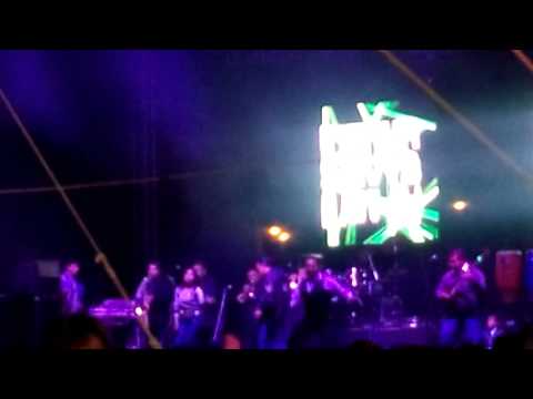 Super Grupo Chevi- Como agua entre las manos