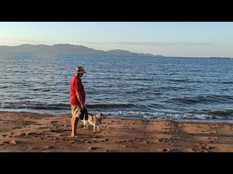 🐾🌅. Tonight’s sunset at The Strand was pure serenity — #TheStrand