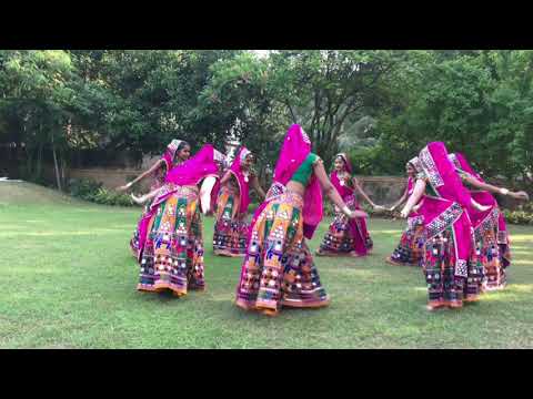 Navratri special garbo(moti verana chokma...)