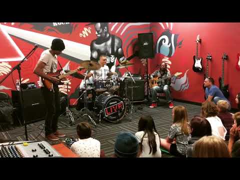 Greg Howe - Playing for the future shredders of the world