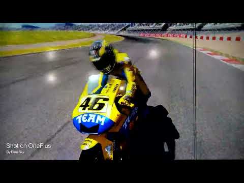 MOTOGP™ '06 XBOX 360 CATALUNYA LAPS 2 VALENTINO ROSSI YAMAHA RACING YAMAHA YZR-M1 4-STROKE INLINE 4