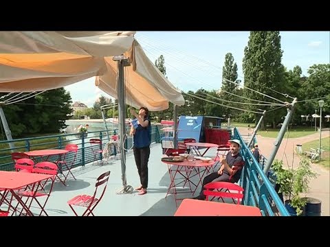 Page été : Manon, capitaine de soirées de la Péniche Cancale