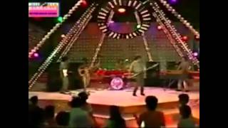 Divines - Modern Love (official visualisation)