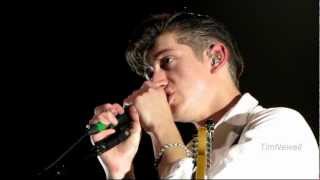 Arctic Monkeys (HD 1080) The Hellcat Spangled, Shalala - Chicago 2012-03-19 - United Center