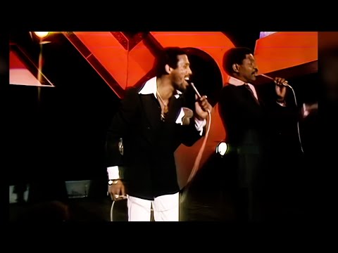 McFadden & Whitehead - Ain't No Stoppin' Us Now (TOTP) [4K]