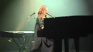 TORI AMOS &amp; APOLLON MUSAGETE - Your Ghost (Live in Rome)