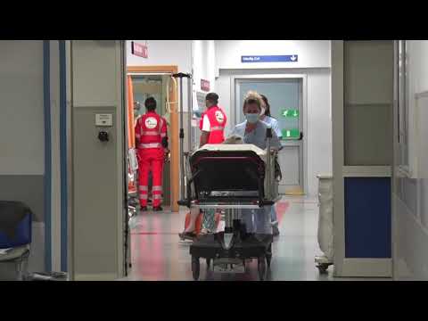 Covid: in Toscana si sfiorano ancora i mille casi, 157 a Pistoia