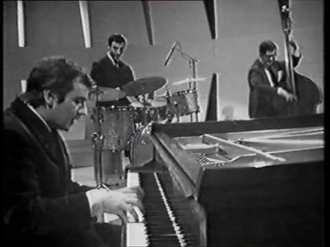 Dudley Moore Trio LIVE on "Not Only But Also"