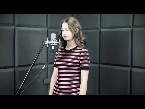 Julia Błaszczyk - It's Oh So Quiet