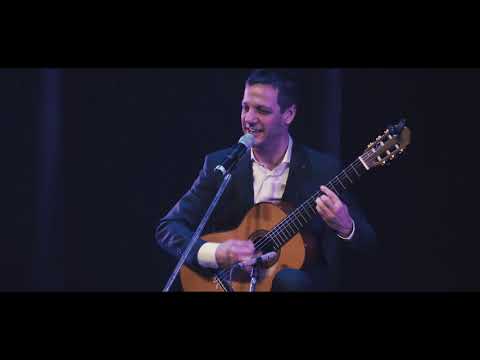 Rodrigo de la Serna y "El Yotivenco" PAL QUE SE VA (Zitarrosa) en vivo en el Astral.