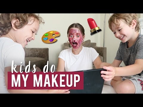 私の子供たちは私のメイクをする (My Kids Do My Makeup)